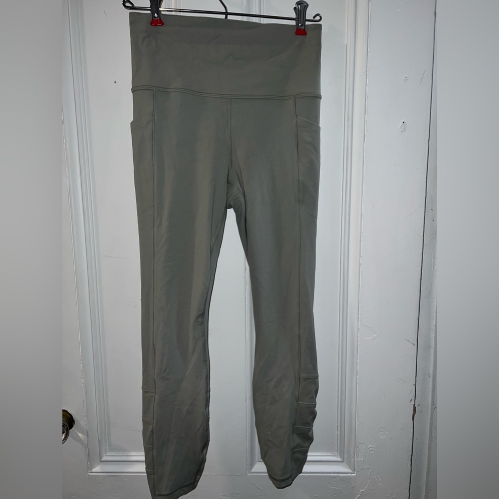 Athleta Salutation Stash Pocket II Cinch 7/8 - Sz Small